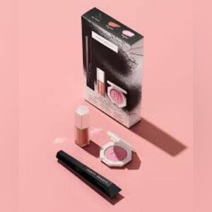 FENTY BEAUTY FAM FAVS 3 PIECE SET NWT